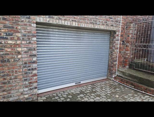 BUSINESS PROPERTY TO RENT IN NEWTON PARK